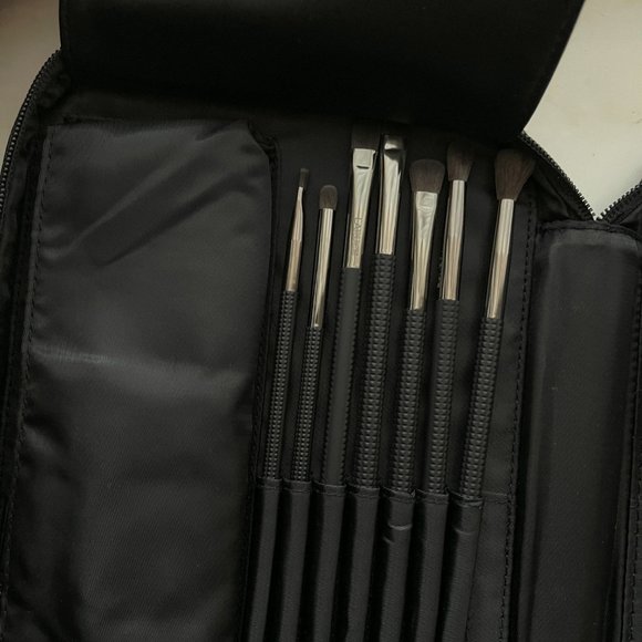 Laruce Brush Ann Set - Picture 3 of 5